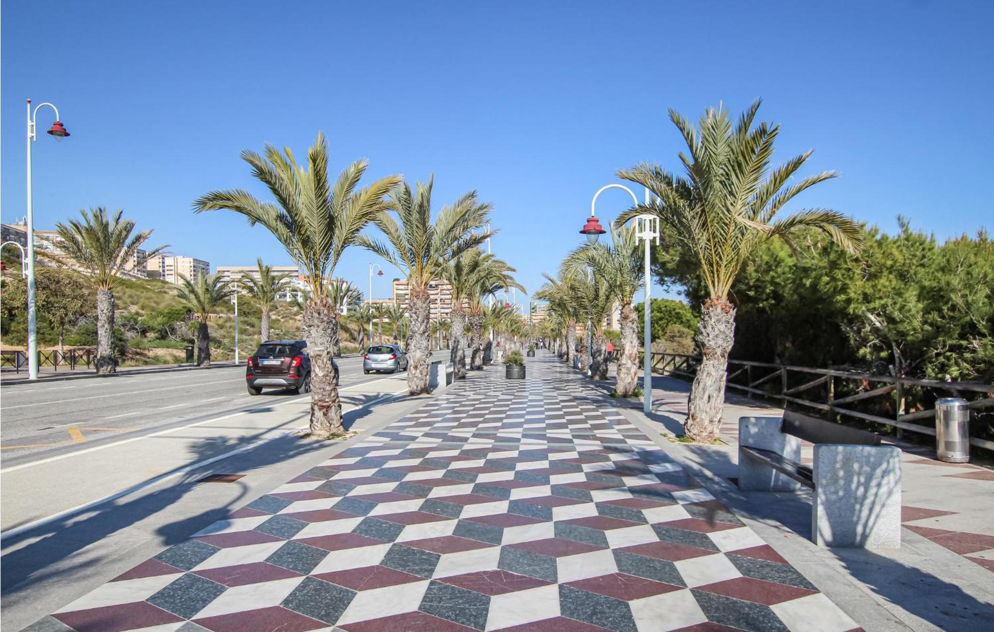 Beach Front Apartment In Los Arenales Del Sol Eksteriør billede